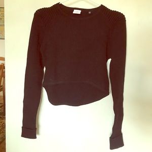 ✨black cabi cropped sweater✨